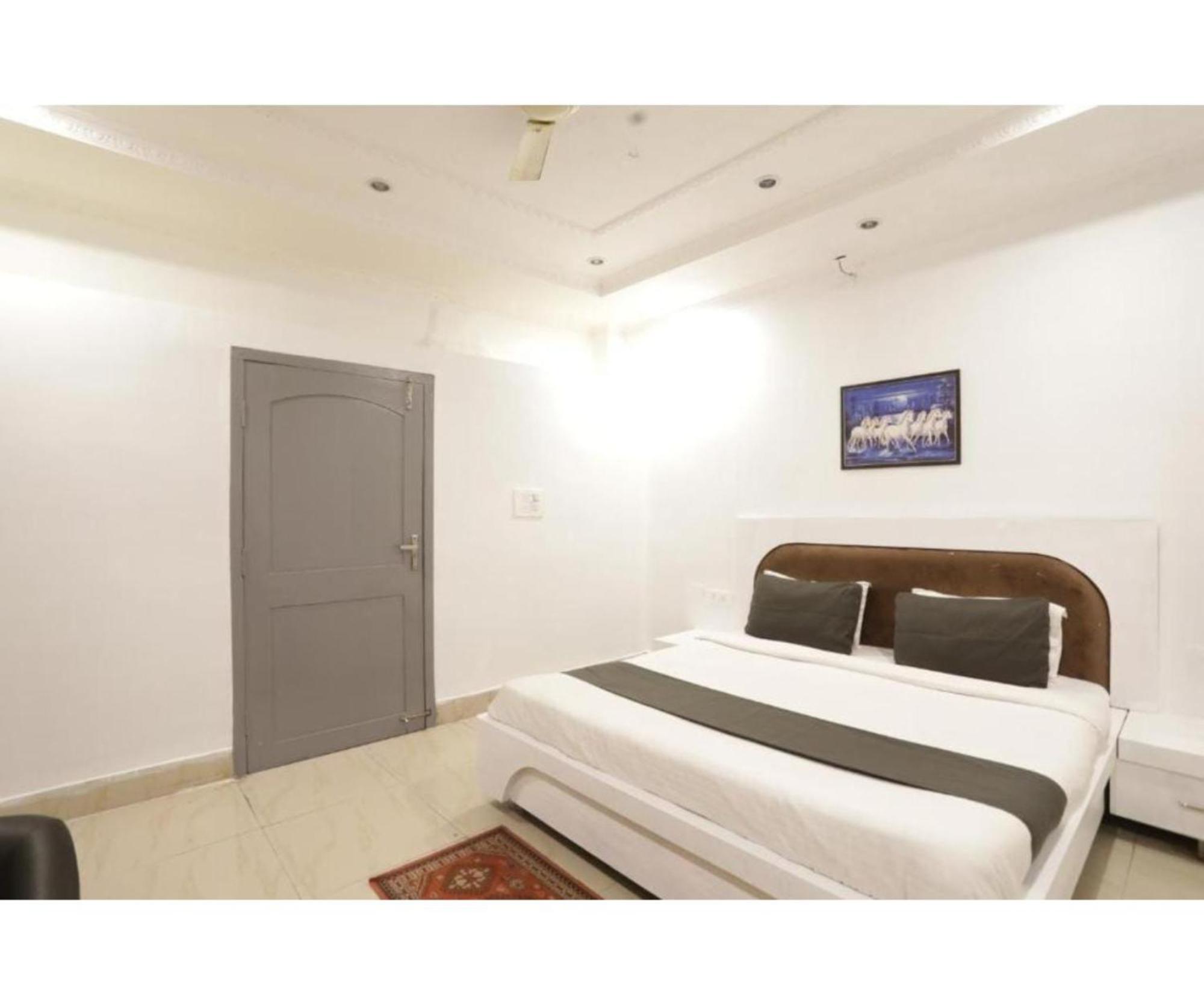 Day S Inn Luxury Stay Near Care Hospital In Budget Friendly Price Best Seller Bhubaneswar Bagian luar foto
