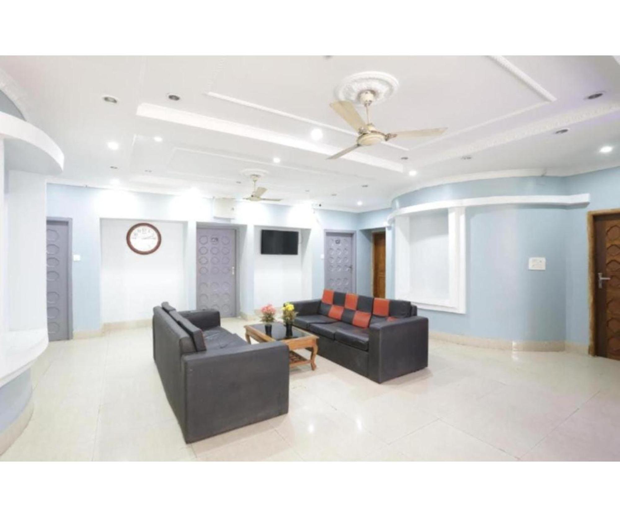 Day S Inn Luxury Stay Near Care Hospital In Budget Friendly Price Best Seller Bhubaneswar Bagian luar foto