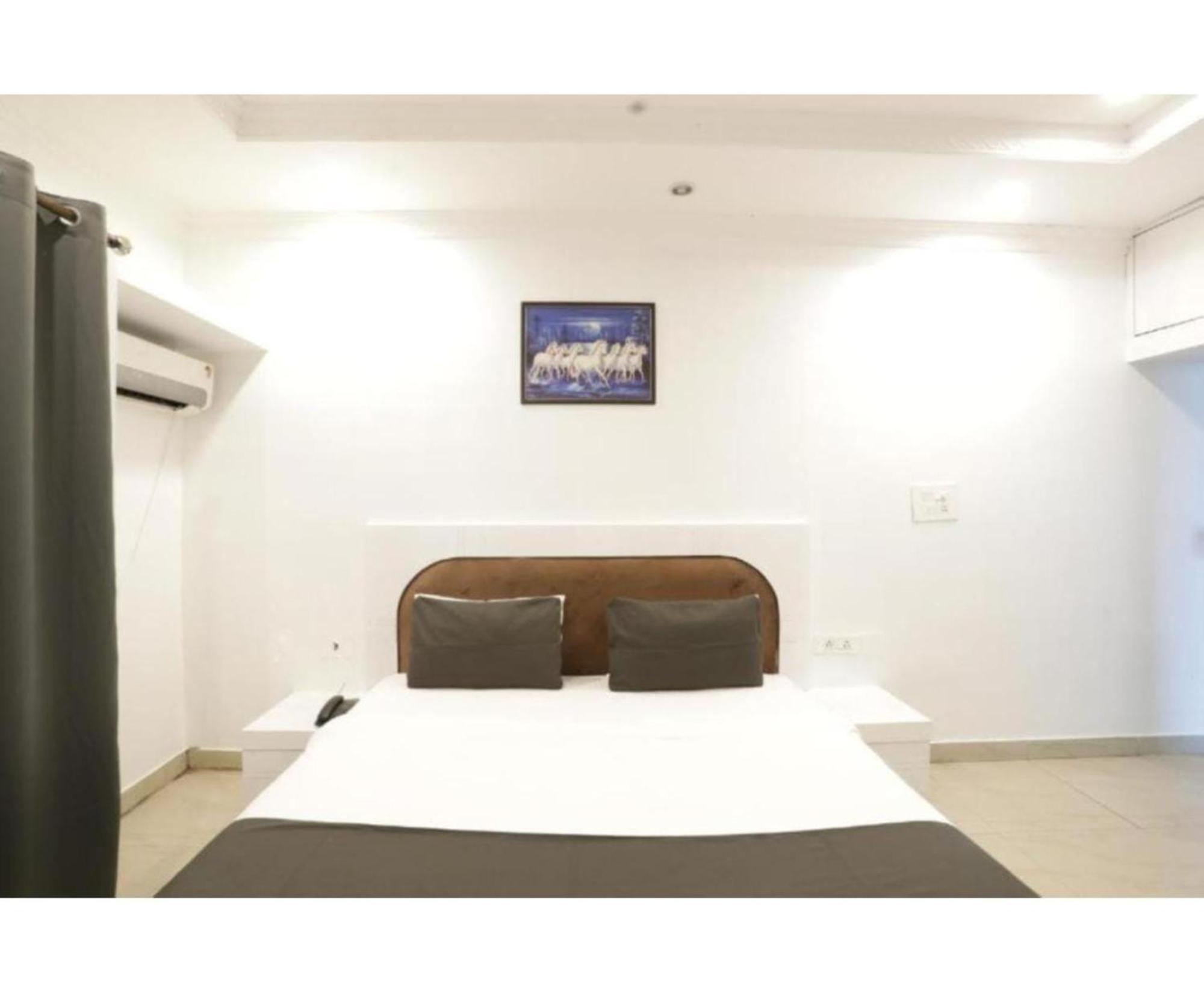 Day S Inn Luxury Stay Near Care Hospital In Budget Friendly Price Best Seller Bhubaneswar Bagian luar foto