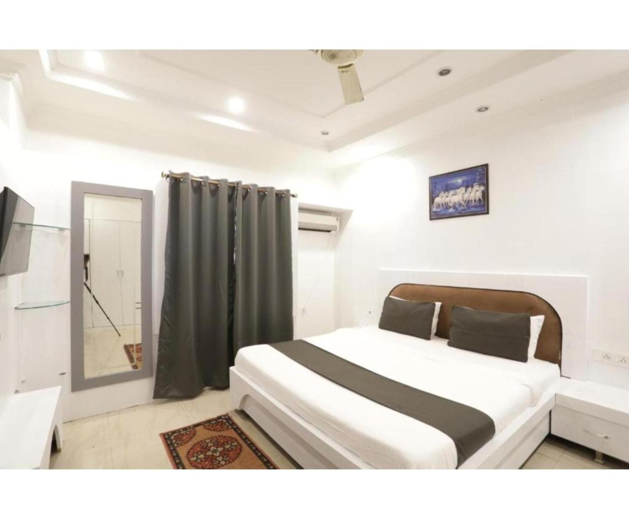 Day S Inn Luxury Stay Near Care Hospital In Budget Friendly Price Best Seller Bhubaneswar Bagian luar foto