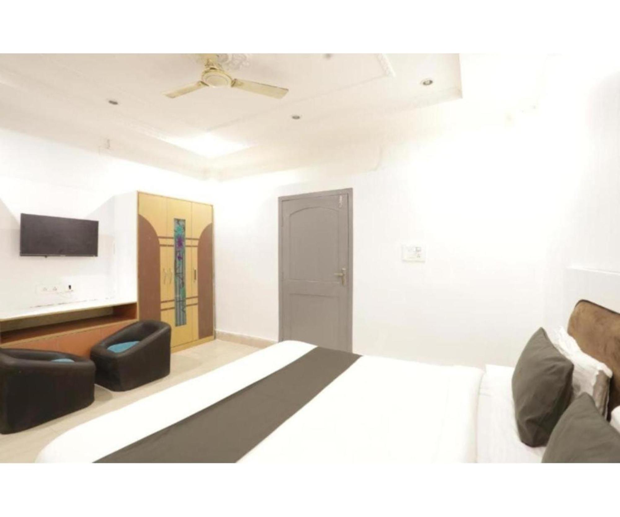 Day S Inn Luxury Stay Near Care Hospital In Budget Friendly Price Best Seller Bhubaneswar Bagian luar foto